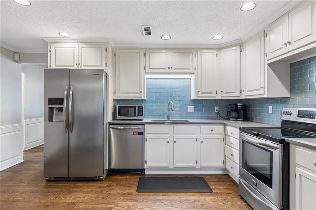 11507 W 69th Street — photo 13