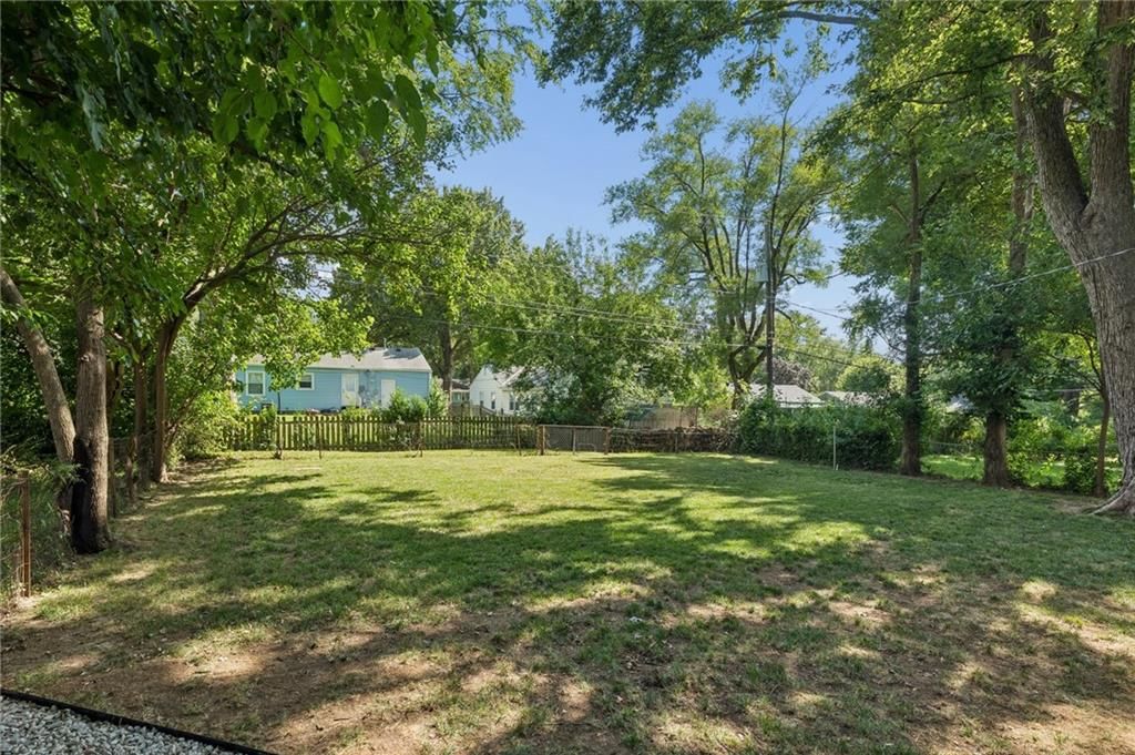 11507 W 69th Street — photo 26