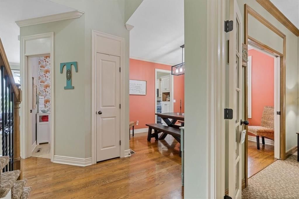 2101 SW ROBERTS Court — photo 9