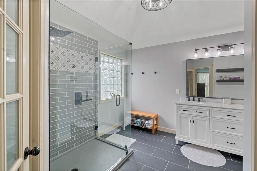 2101 SW ROBERTS Court — photo 23