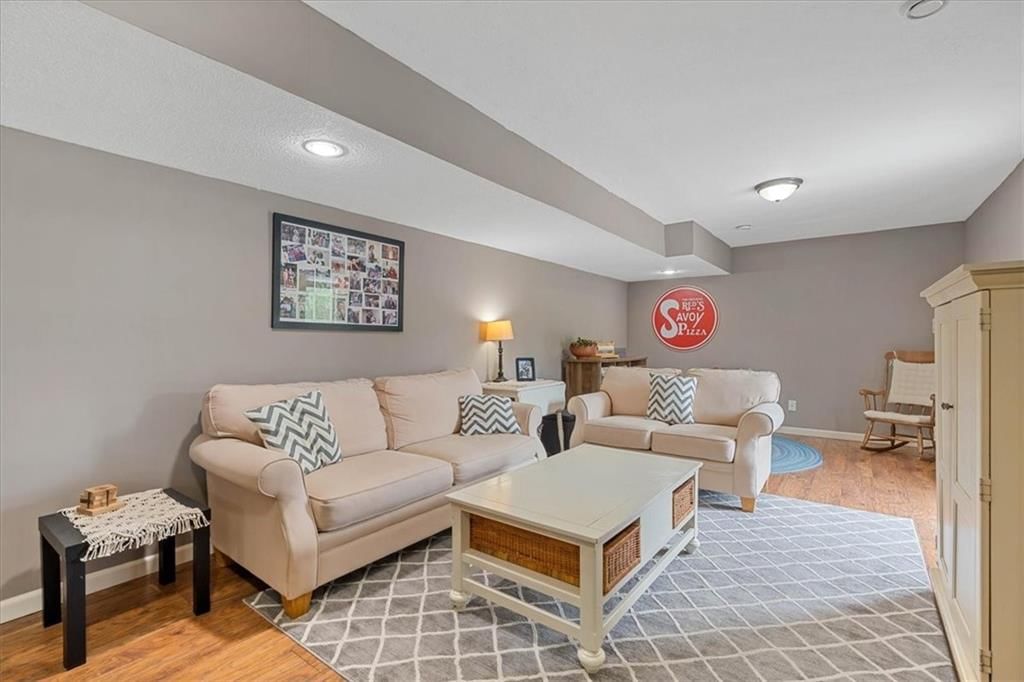 2101 SW ROBERTS Court — photo 34