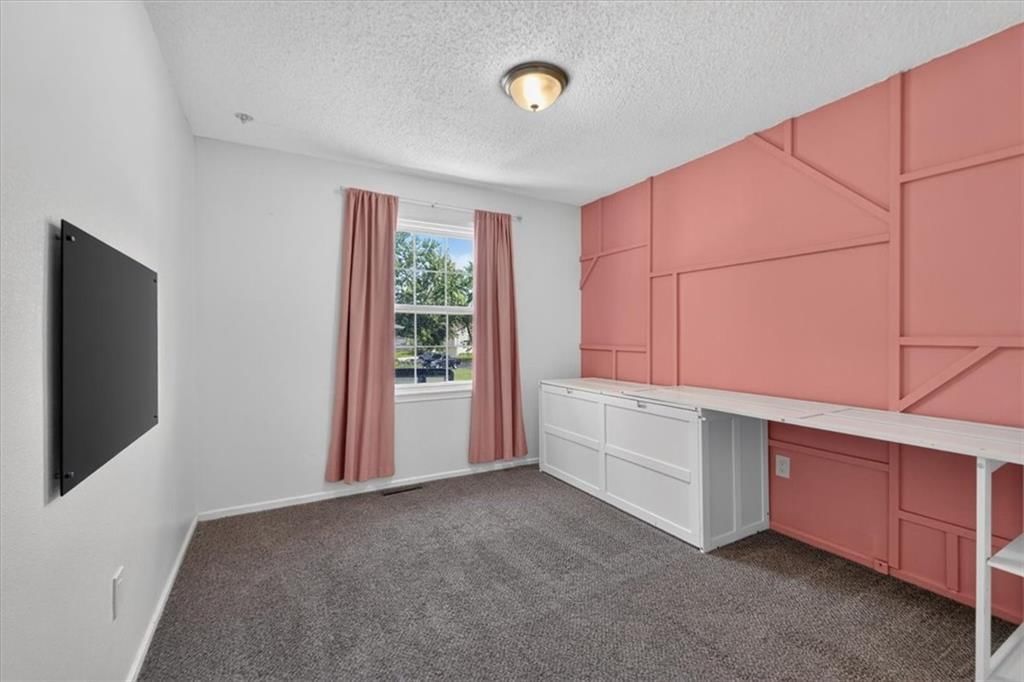 1802 PARKWOOD Drive — photo 18