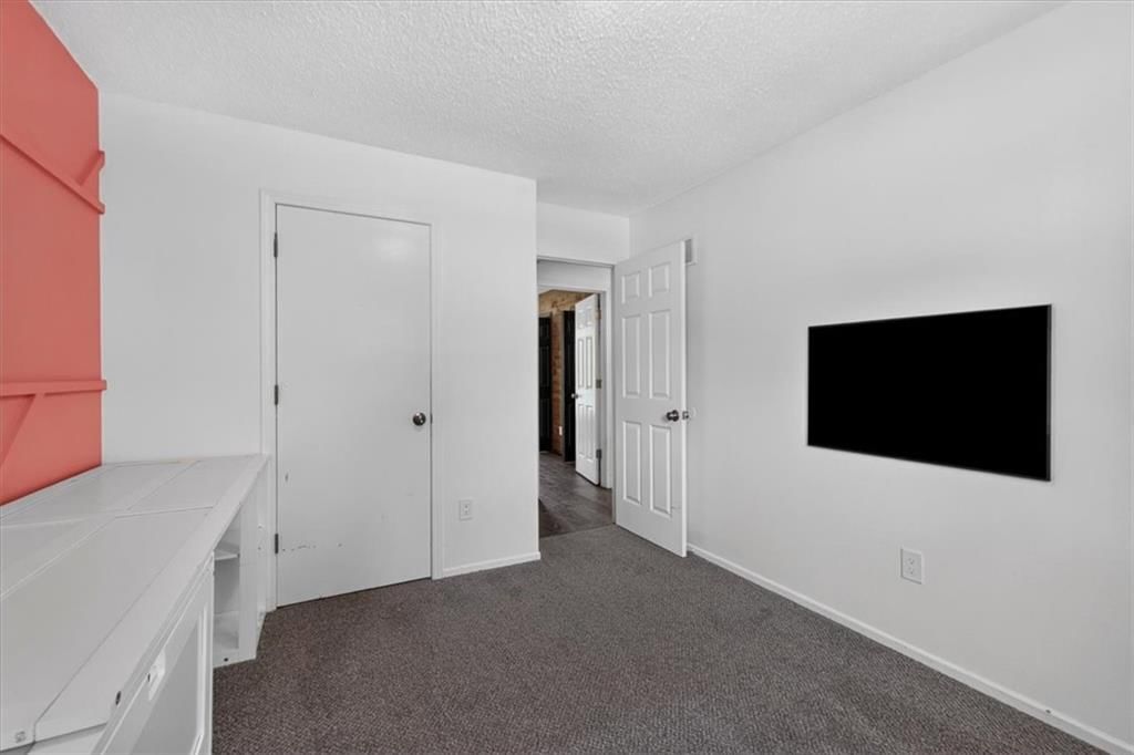 1802 PARKWOOD Drive — photo 20