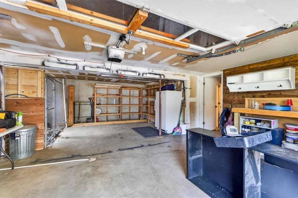 1802 PARKWOOD Drive — photo 48
