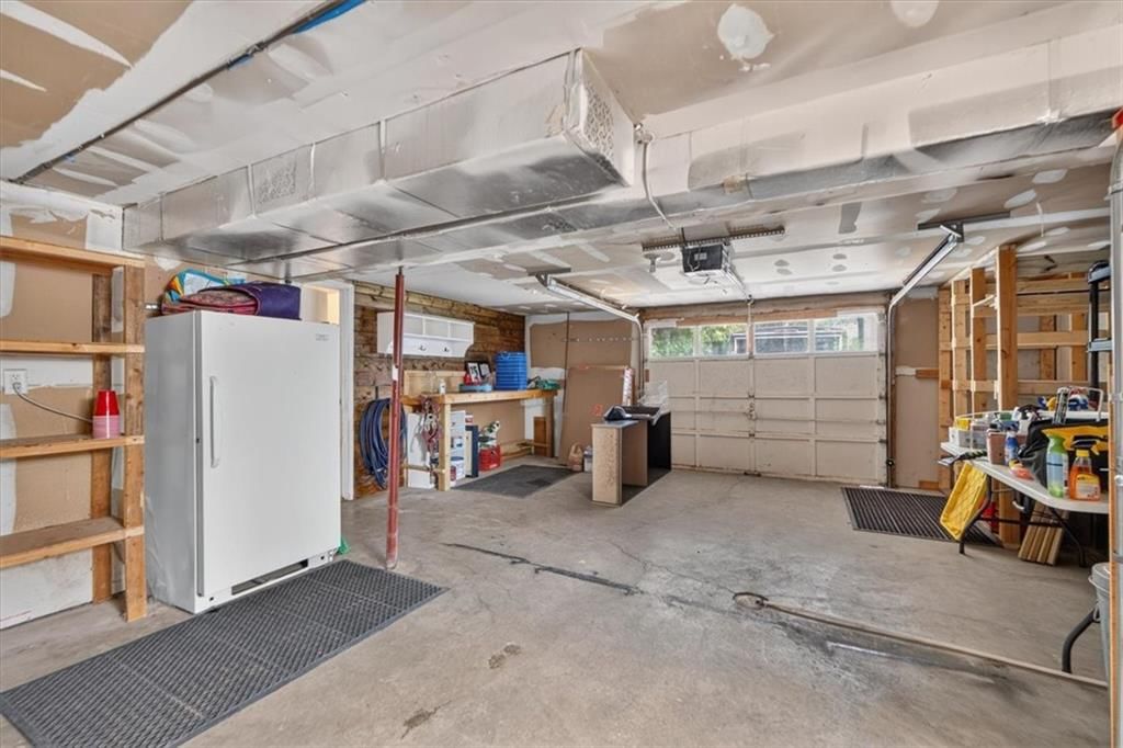 1802 PARKWOOD Drive — photo 49