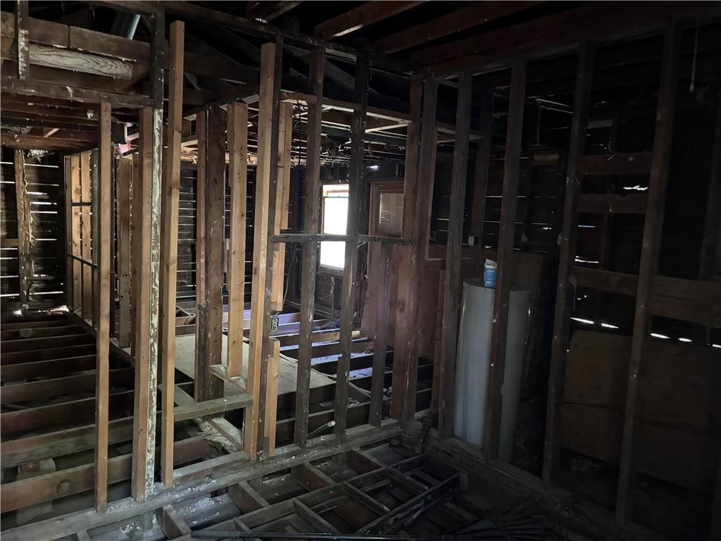 7035 Holliday Drive — photo 10