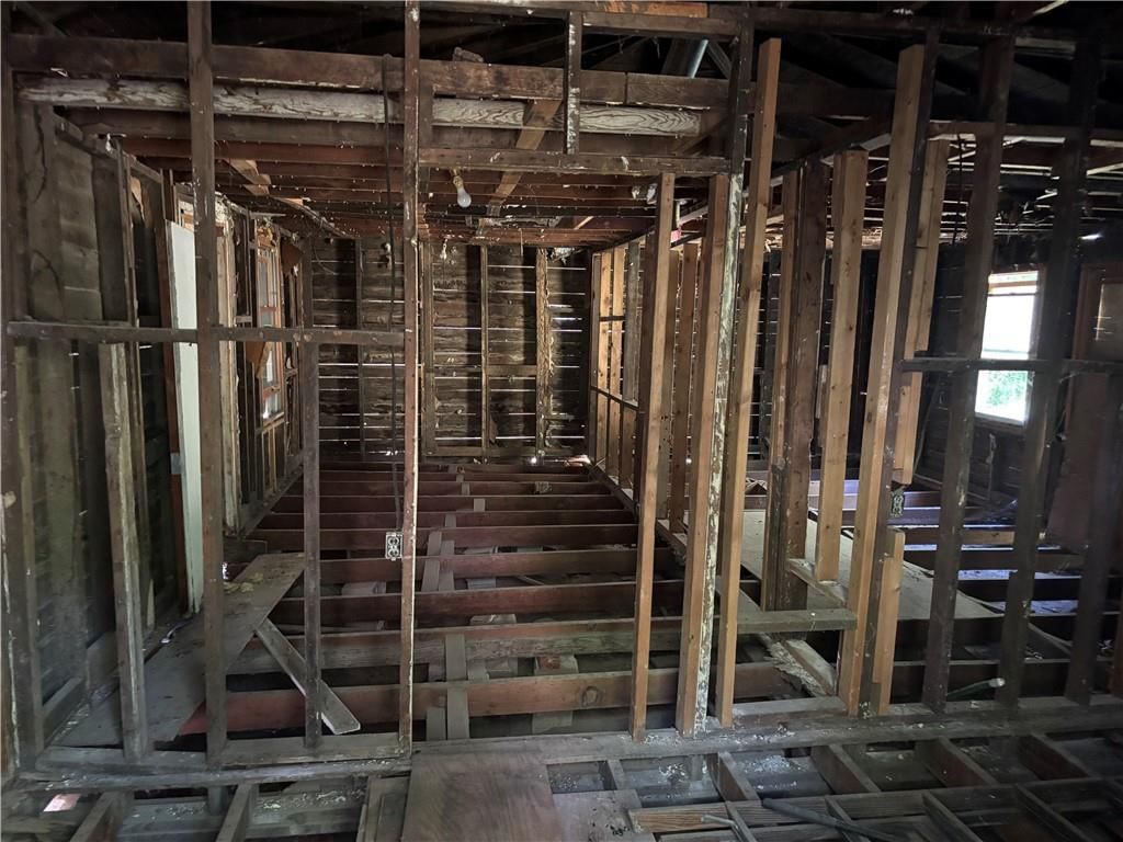 7035 Holliday Drive — photo 11