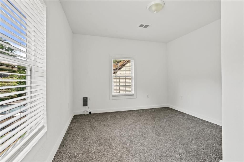 1318 Clinton Street — photo 11