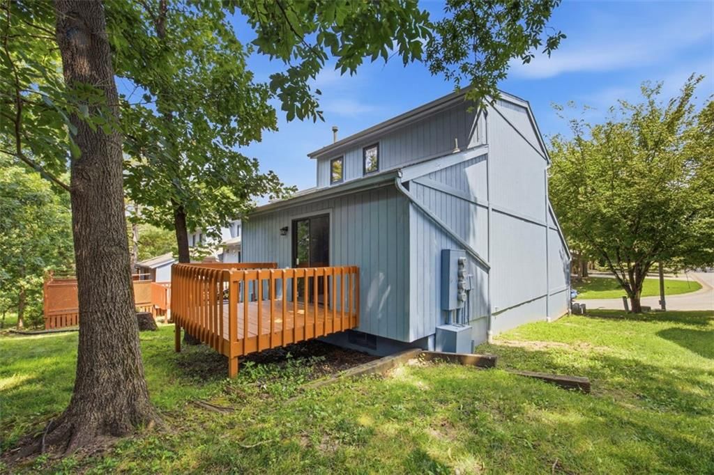 10129 Steele Road — photo 22