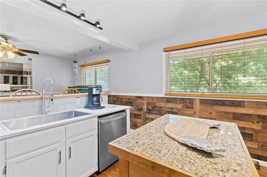 130 N 80th Terrace — photo 12