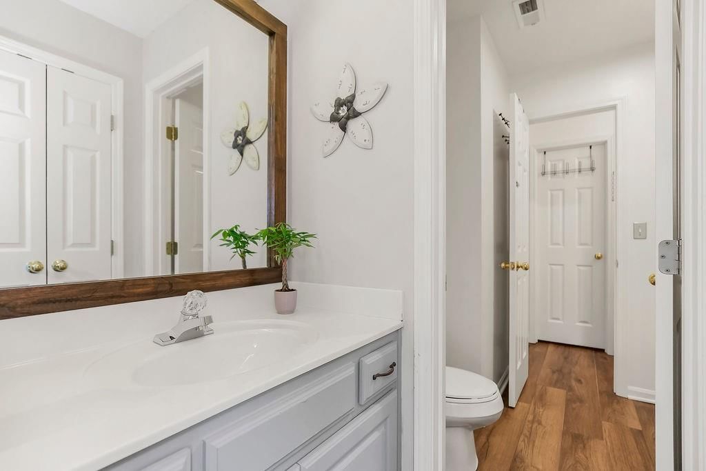 510 E 122nd Street — photo 18