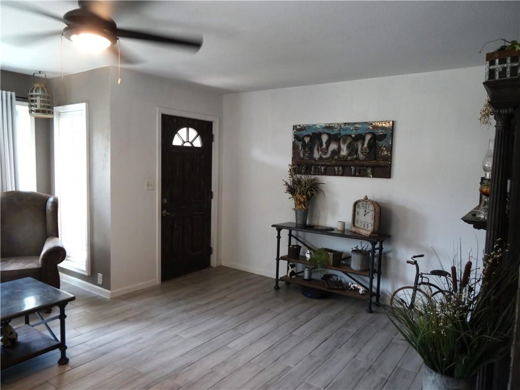 118 W Walnut Street — photo 13