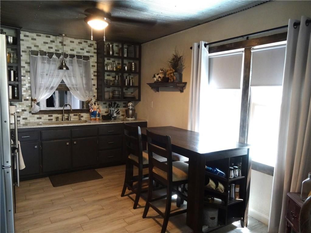 118 W Walnut Street — photo 14