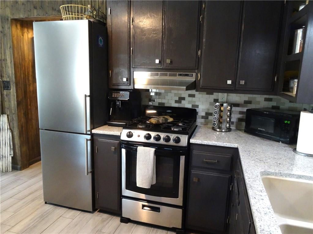 118 W Walnut Street — photo 16
