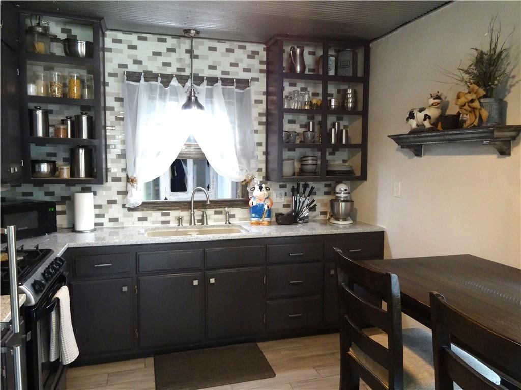 118 W Walnut Street — photo 17