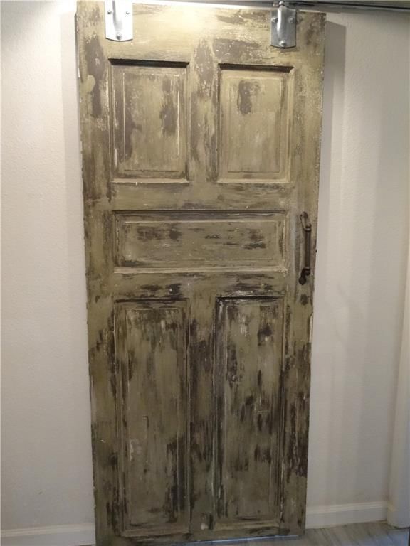 118 W Walnut Street — photo 31