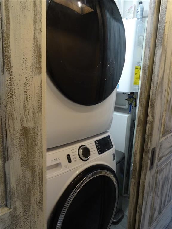 118 W Walnut Street — photo 43