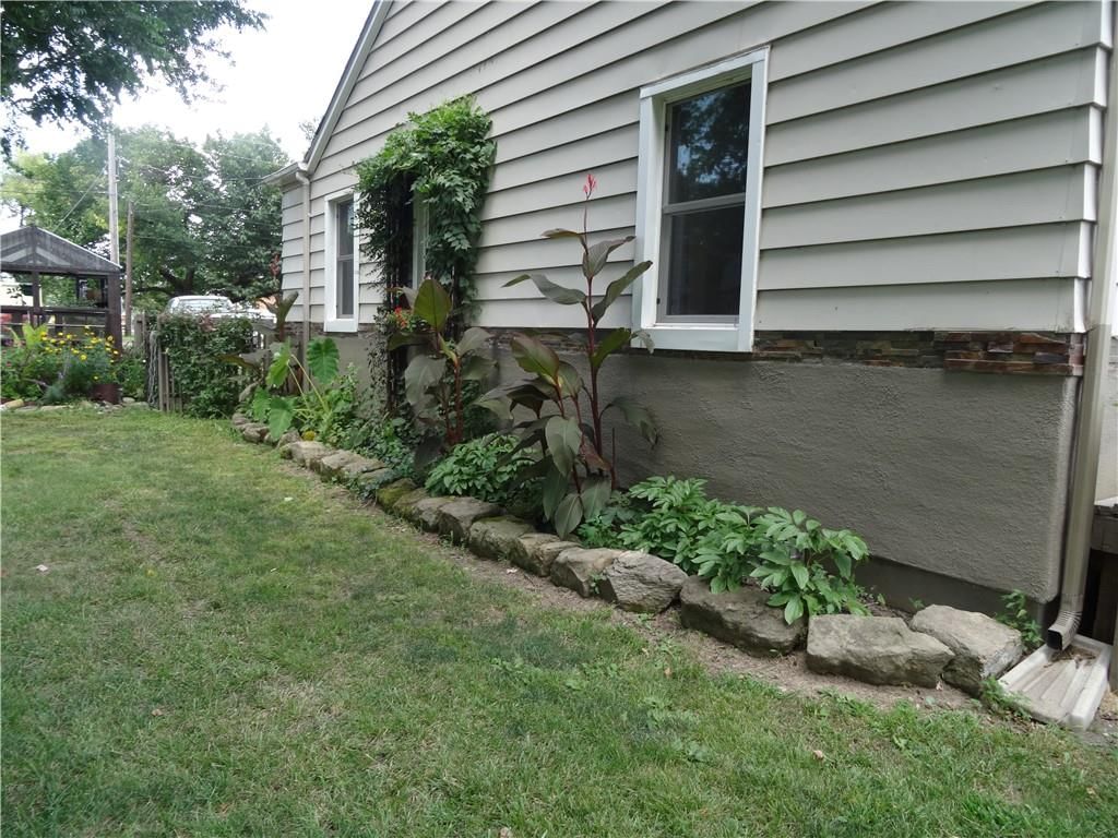 118 W Walnut Street — photo 65