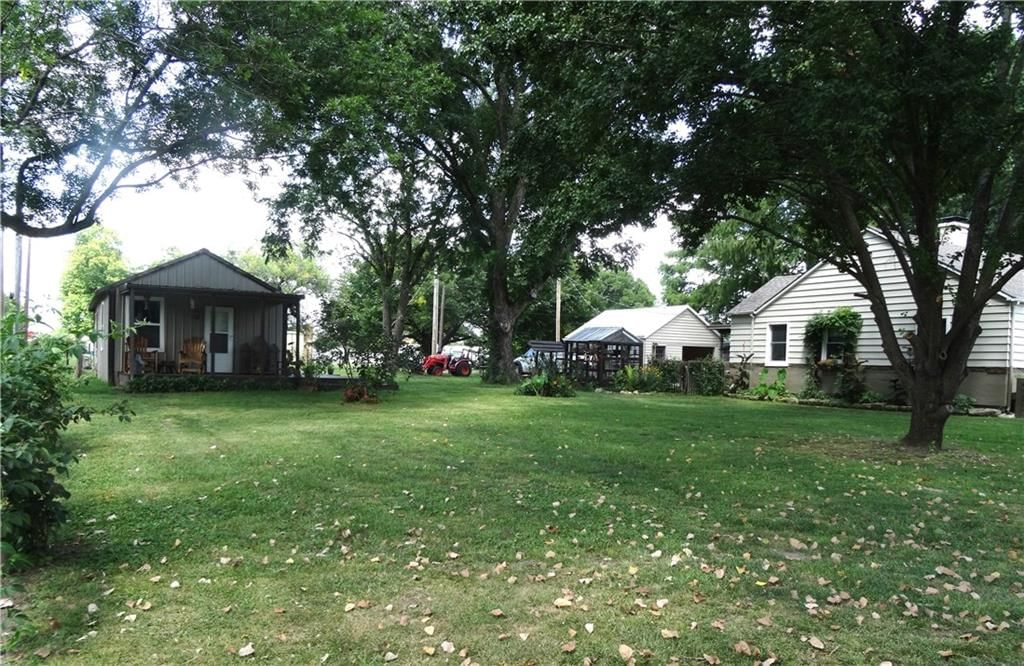 118 W Walnut Street — photo 77