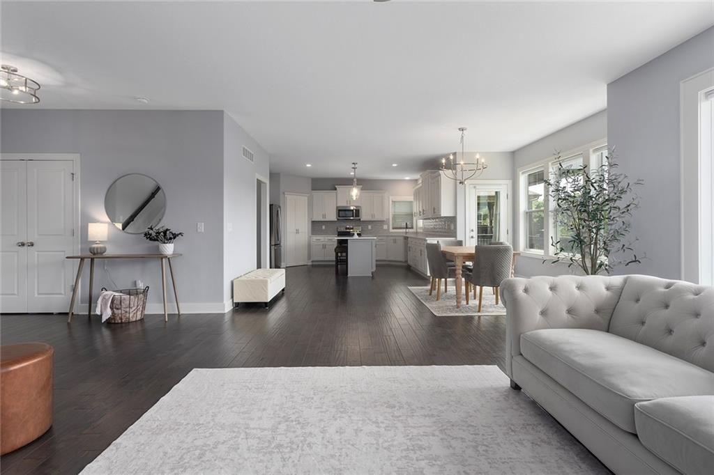 8492 Valley Spring Drive — photo 11