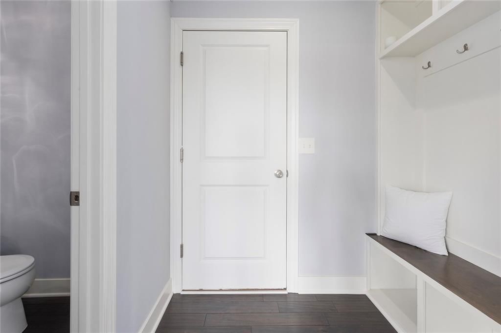 8492 Valley Spring Drive — photo 16