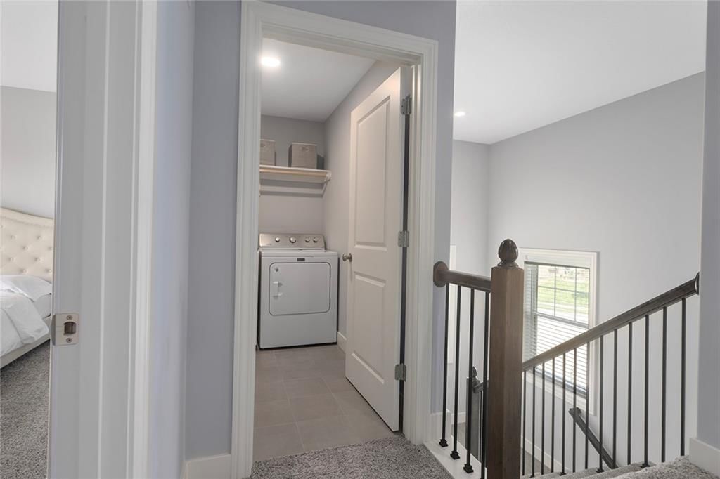 8492 Valley Spring Drive — photo 19