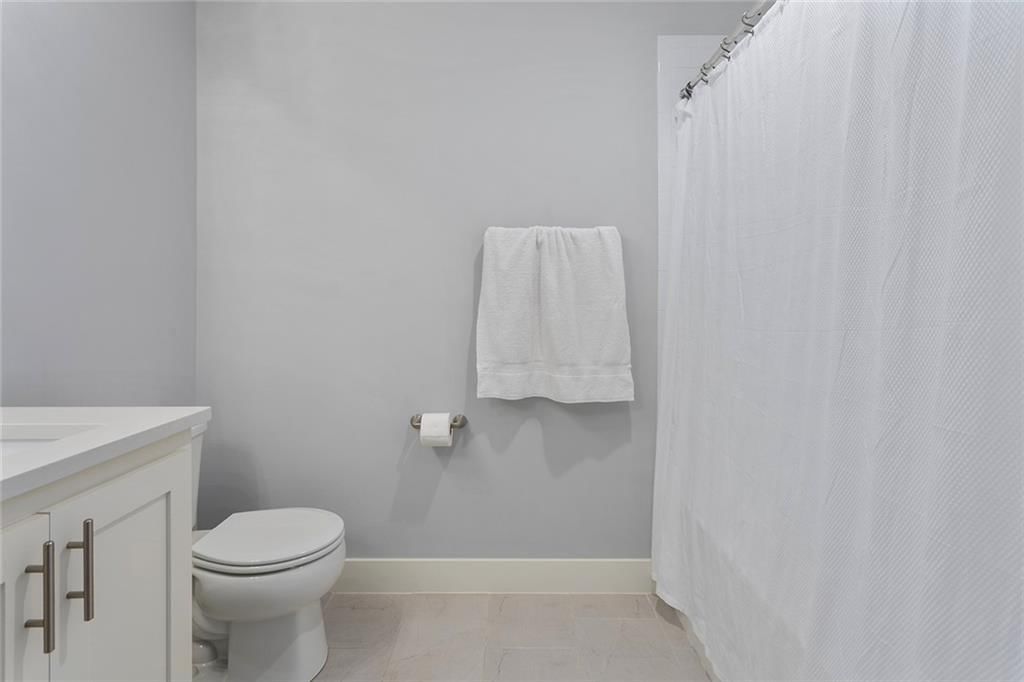 8492 Valley Spring Drive — photo 32