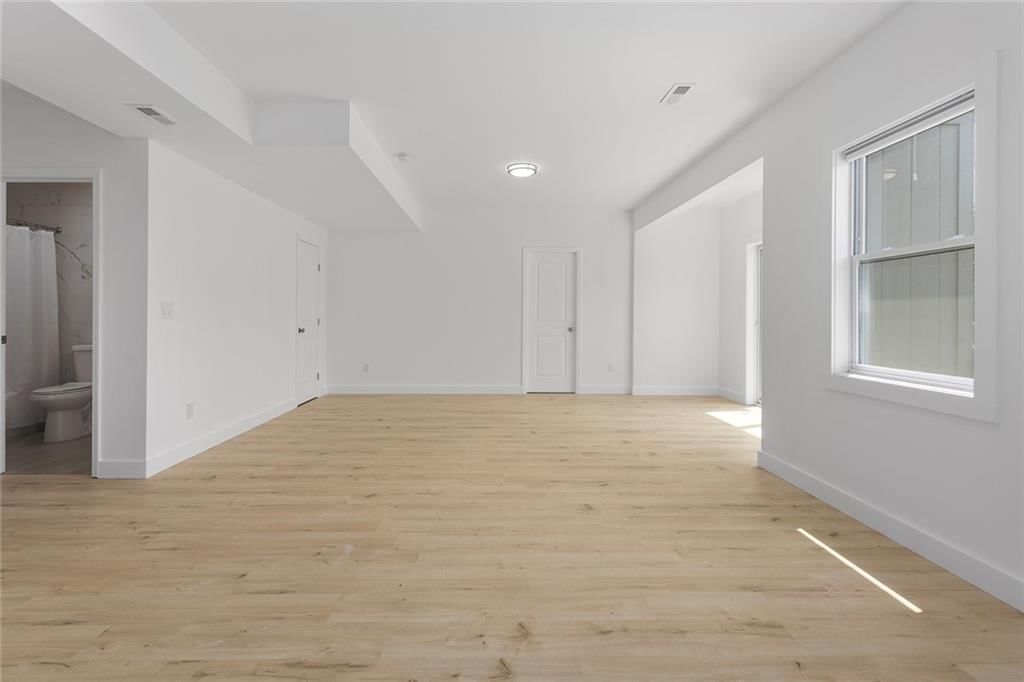 8492 Valley Spring Drive — photo 35