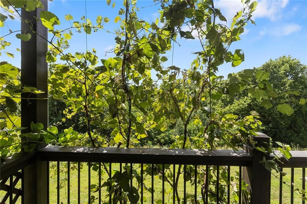 8492 Valley Spring Drive — photo 40