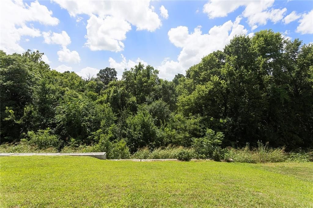 8492 Valley Spring Drive — photo 42