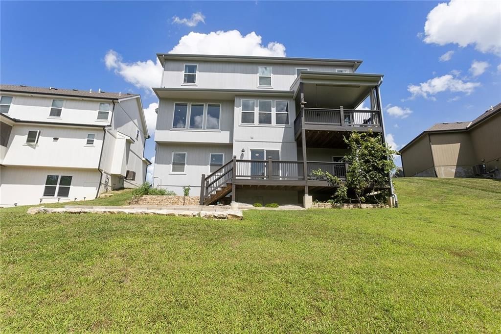 8492 Valley Spring Drive — photo 46