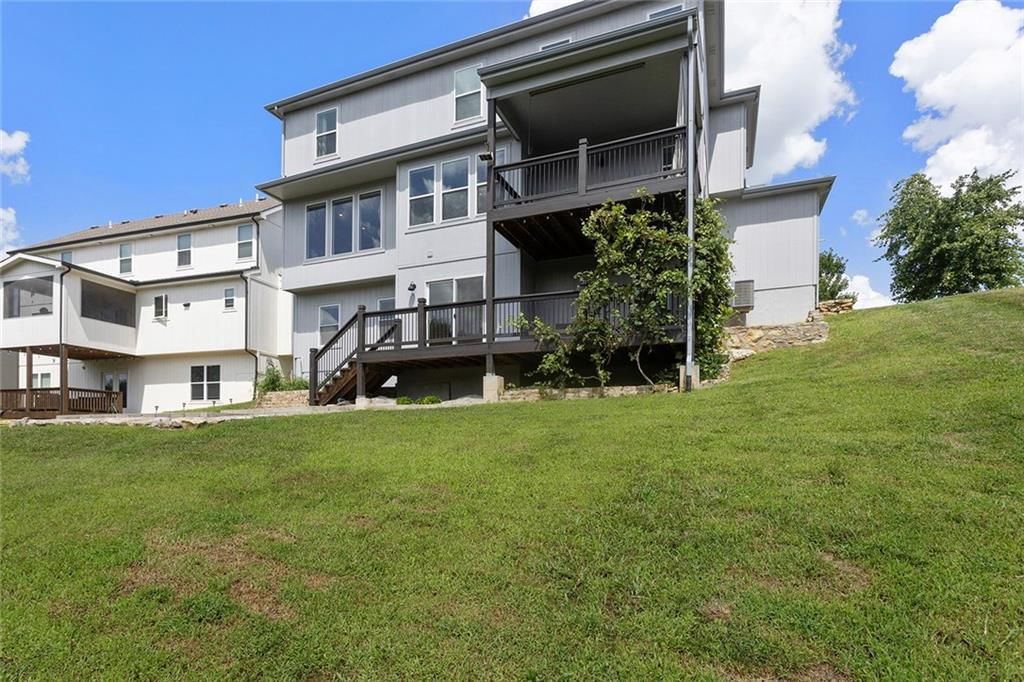 8492 Valley Spring Drive — photo 47