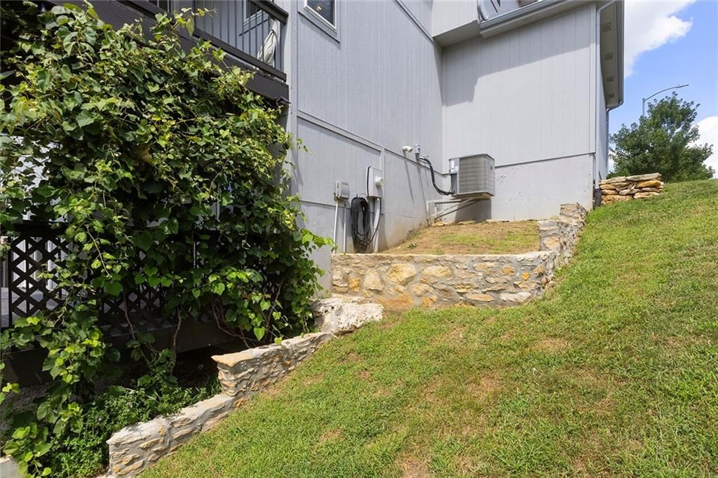 8492 Valley Spring Drive — photo 48