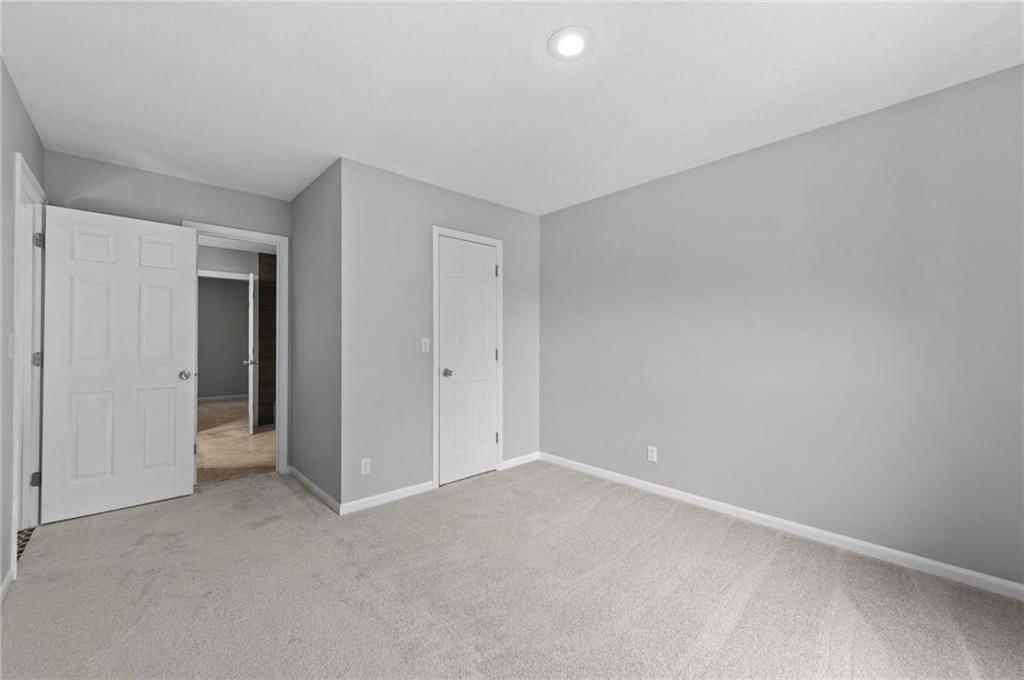 5404 Meadow Lake — photo 48