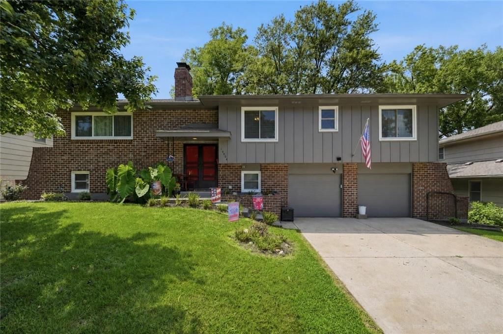 10404 Wyandotte Street — photo 1