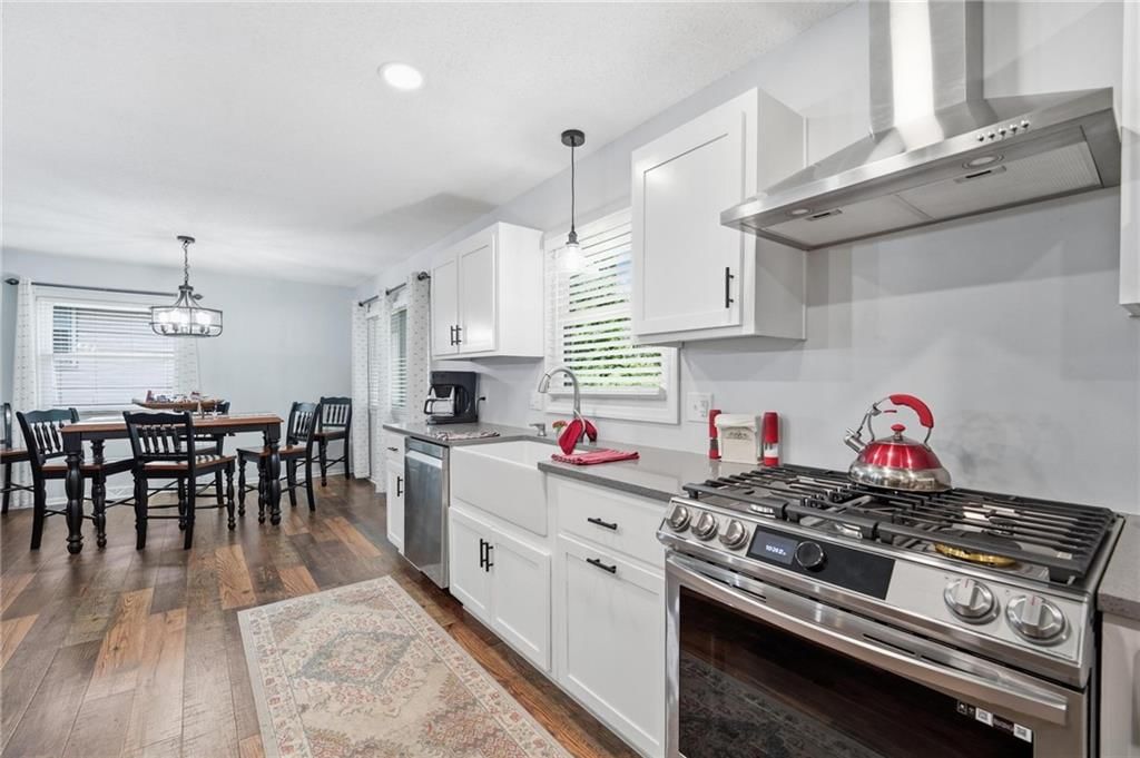 10404 Wyandotte Street — photo 12