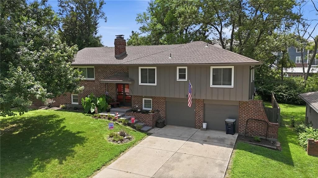 10404 Wyandotte Street — photo 54