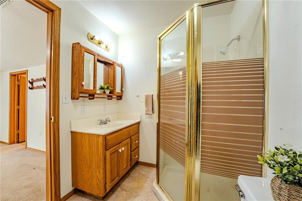 323 S Holbrook Street — photo 13