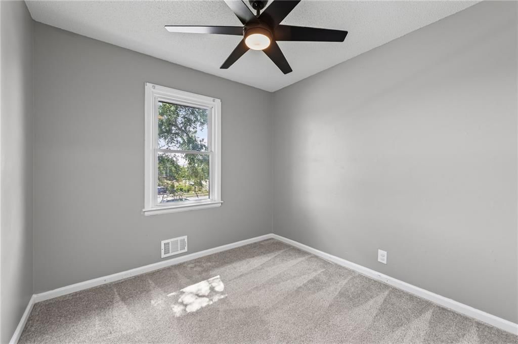 6208 NE Antioch Road — photo 14