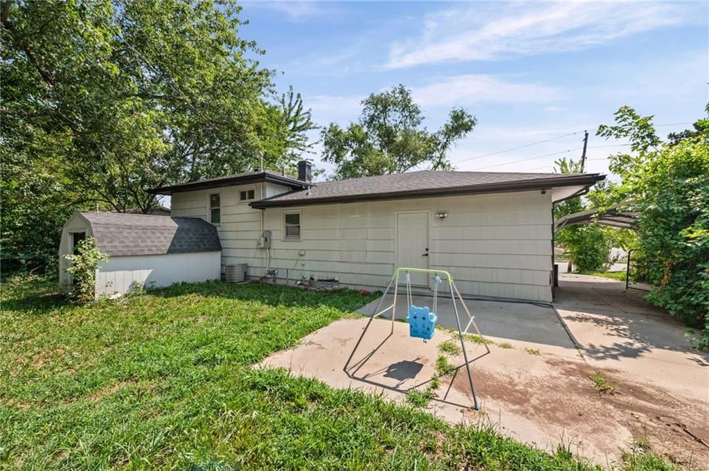 6208 NE Antioch Road — photo 31