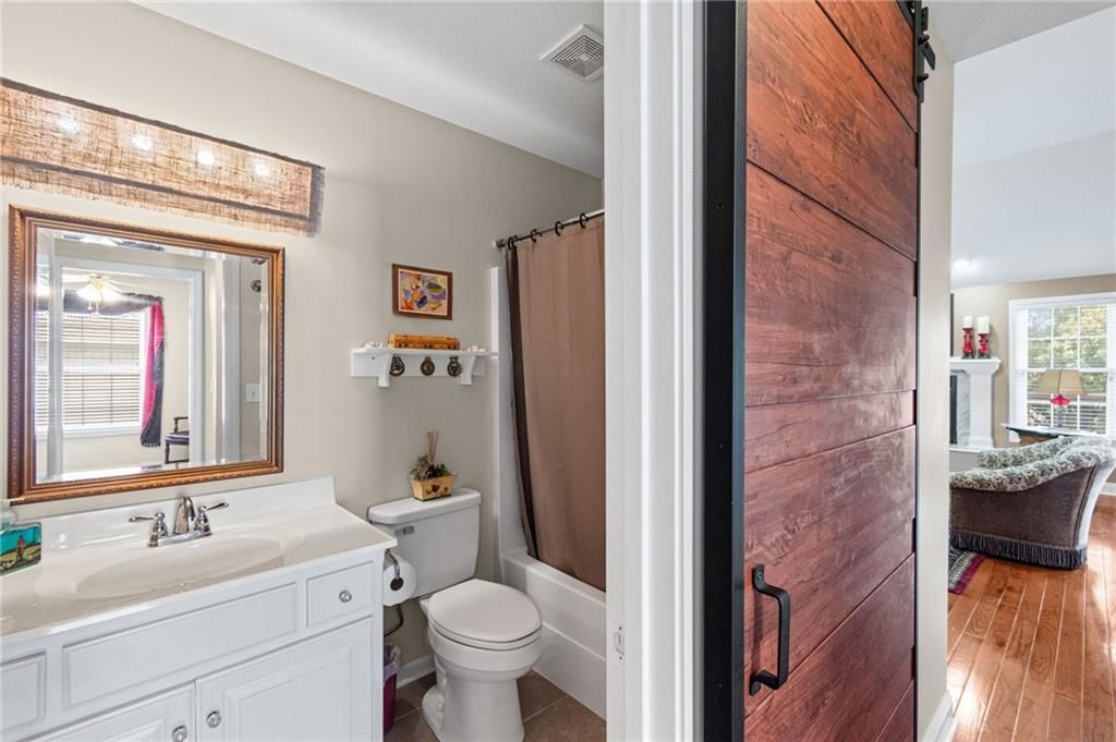 1911 Country Ridge Drive — photo 14