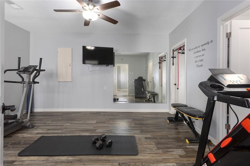 10313 N FISK Avenue — photo 10