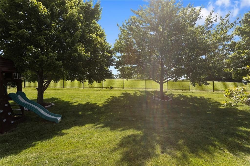 10313 N FISK Avenue — photo 63