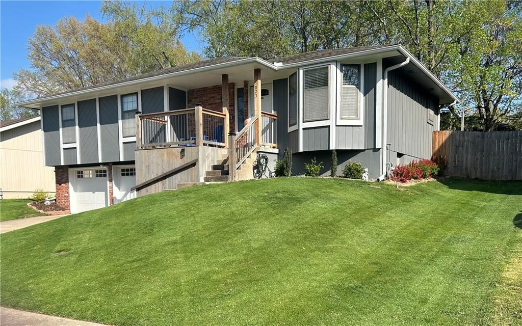 1823 N Lazy Branch Road — photo 1
