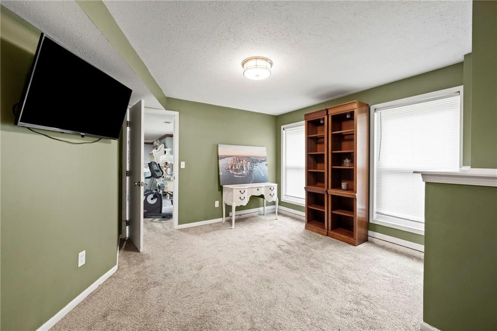 4800 NE 60th Terrace — photo 47