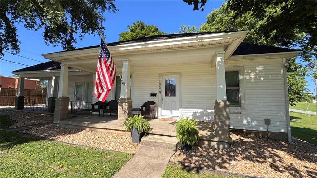 105 N Kirkwood Street, Highland, KS