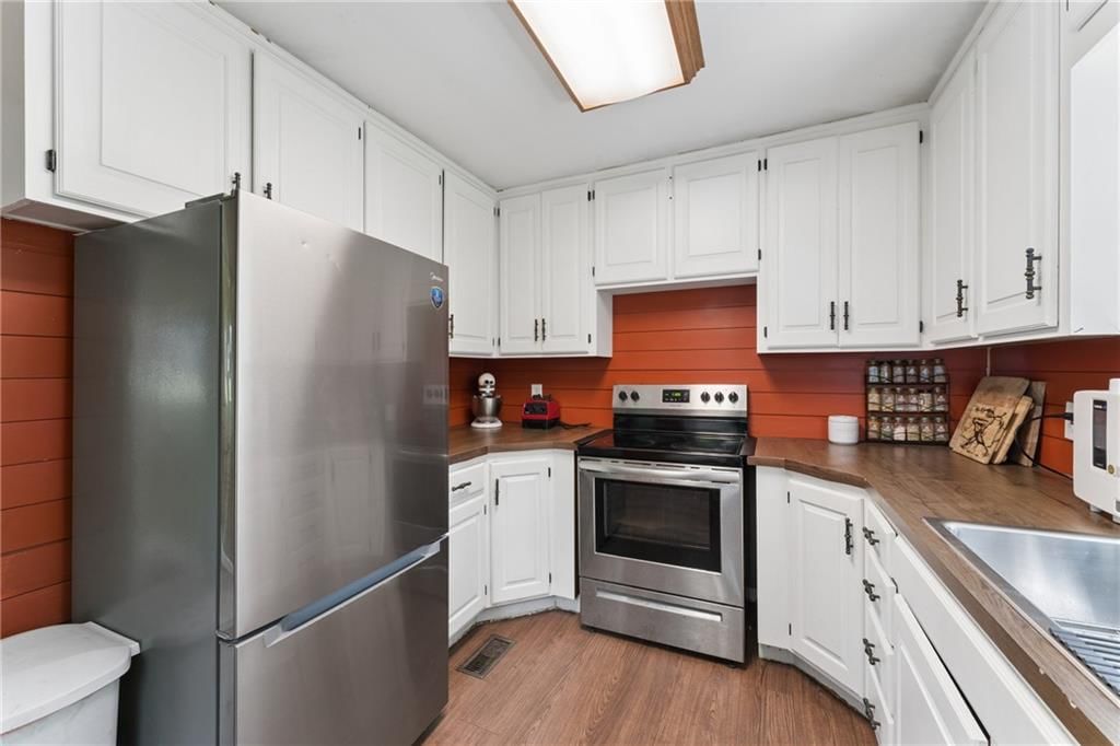 8001 Blue Ridge Boulevard — photo 11