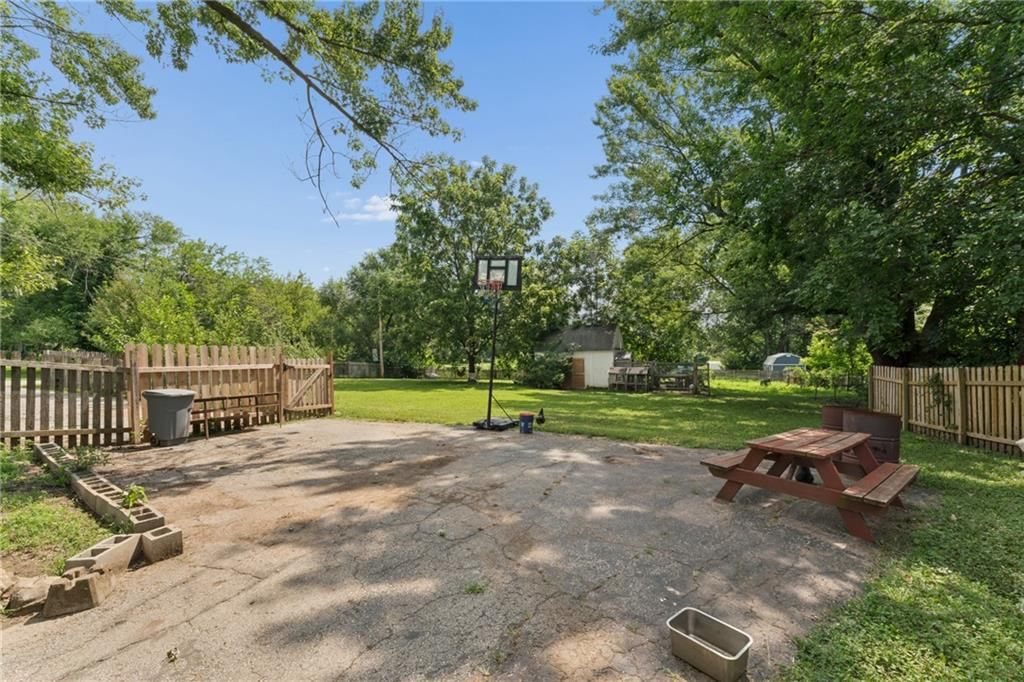 8001 Blue Ridge Boulevard — photo 39