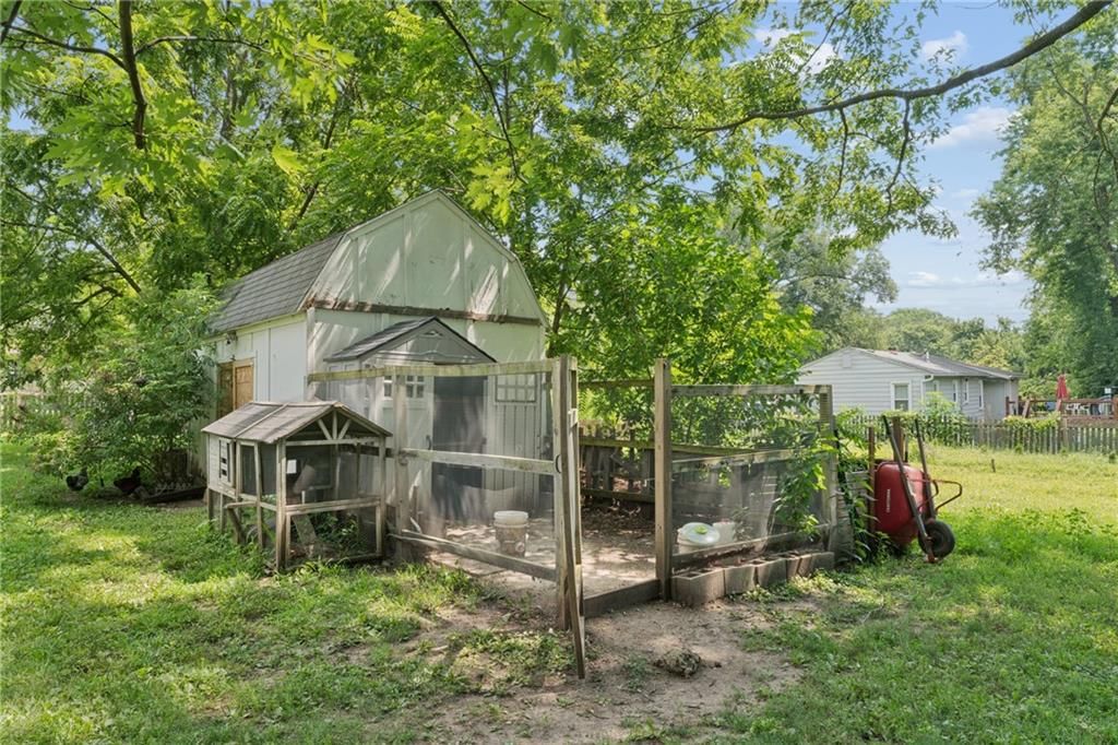 8001 Blue Ridge Boulevard — photo 40