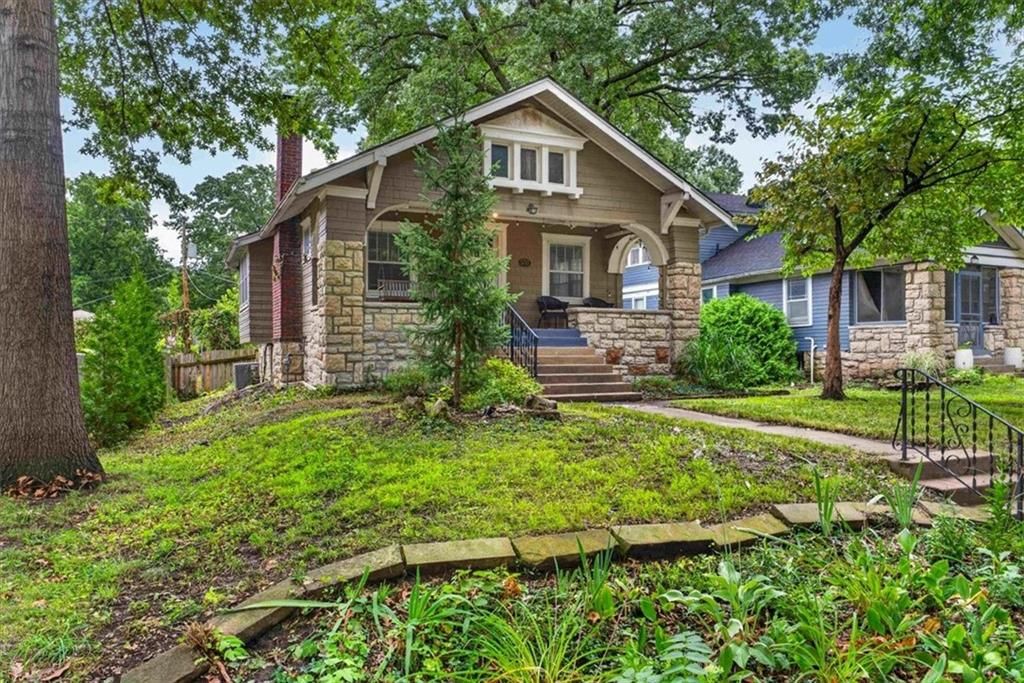5717 Holmes Street — photo 3